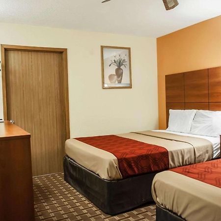 Econo Lodge Midtown Альбукерке Экстерьер фото