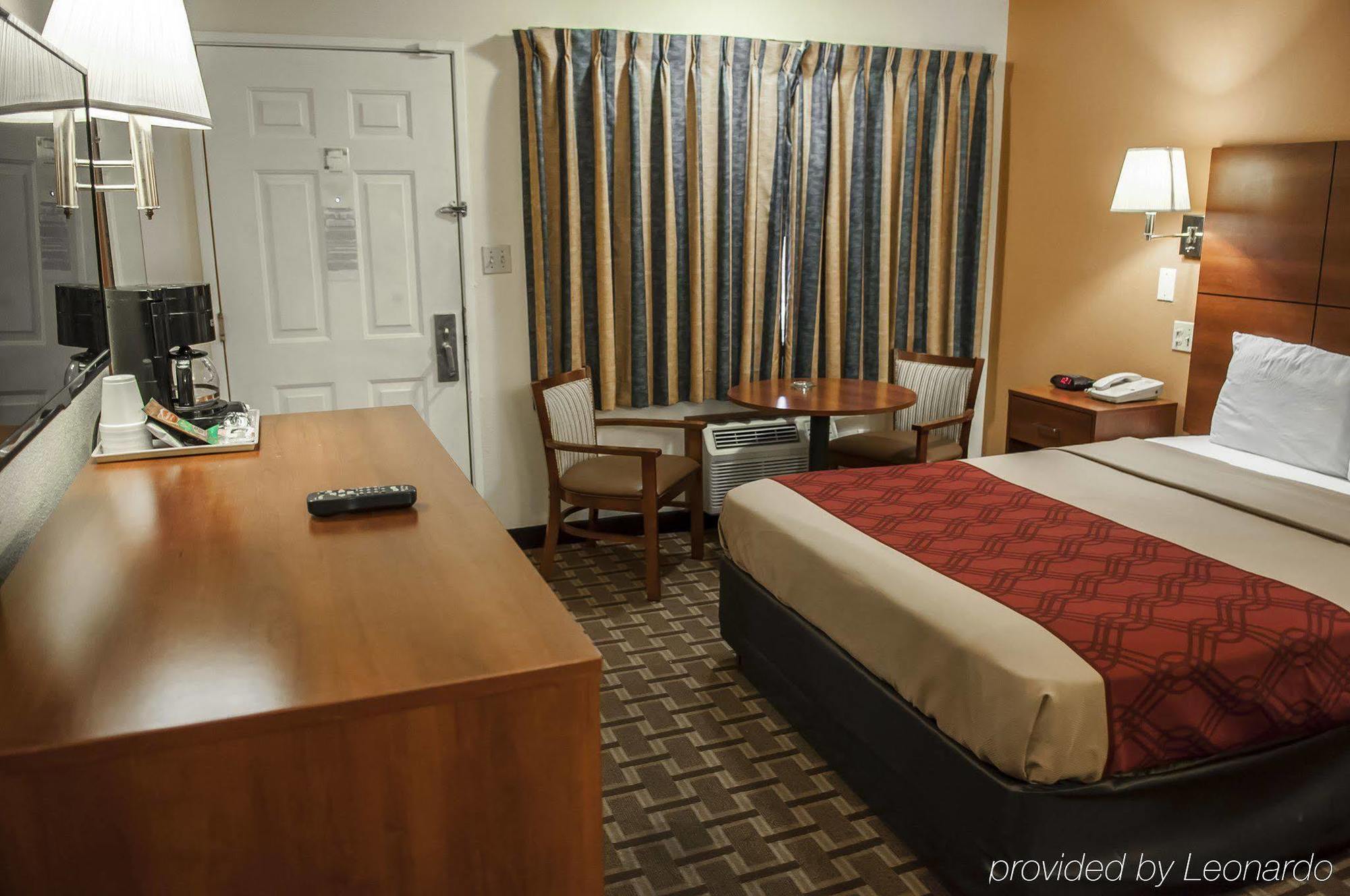 Econo Lodge Midtown Альбукерке Экстерьер фото