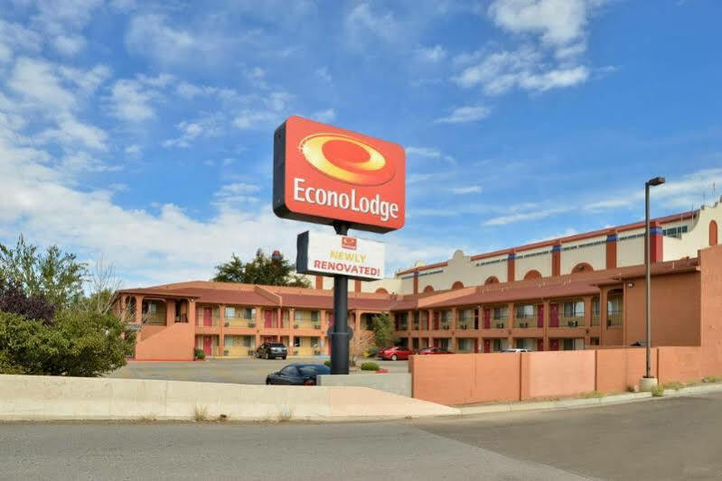 Econo Lodge Midtown Альбукерке Экстерьер фото