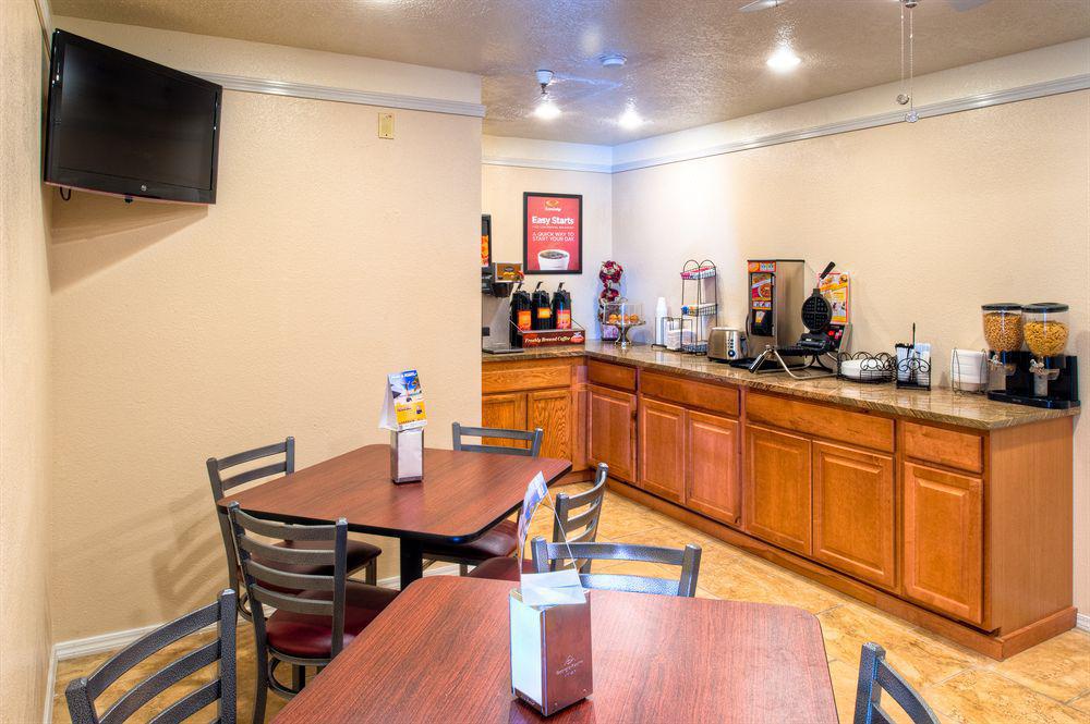 Econo Lodge Midtown Альбукерке Экстерьер фото